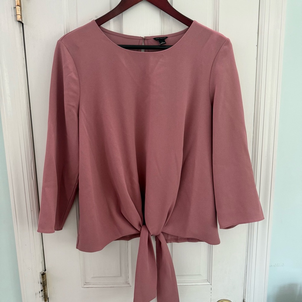 Ann Taylor Mauve Tie-Front Blouse – Size L